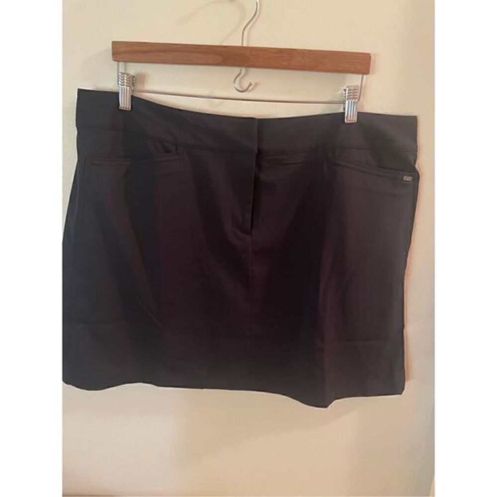 Tail Skort